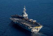 Ormuz : le porte-avions français Charles-De-Gaulle prépositionné dans la région